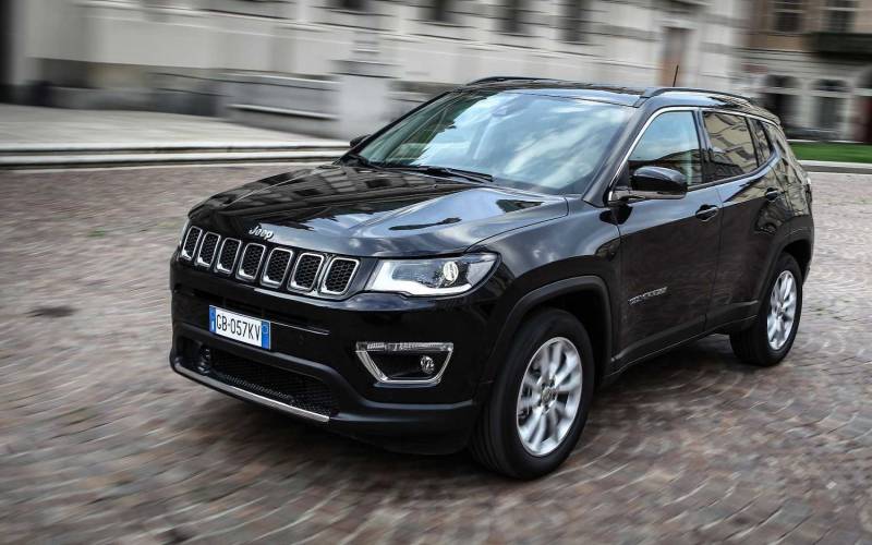 Jeep compass nissan qashqai